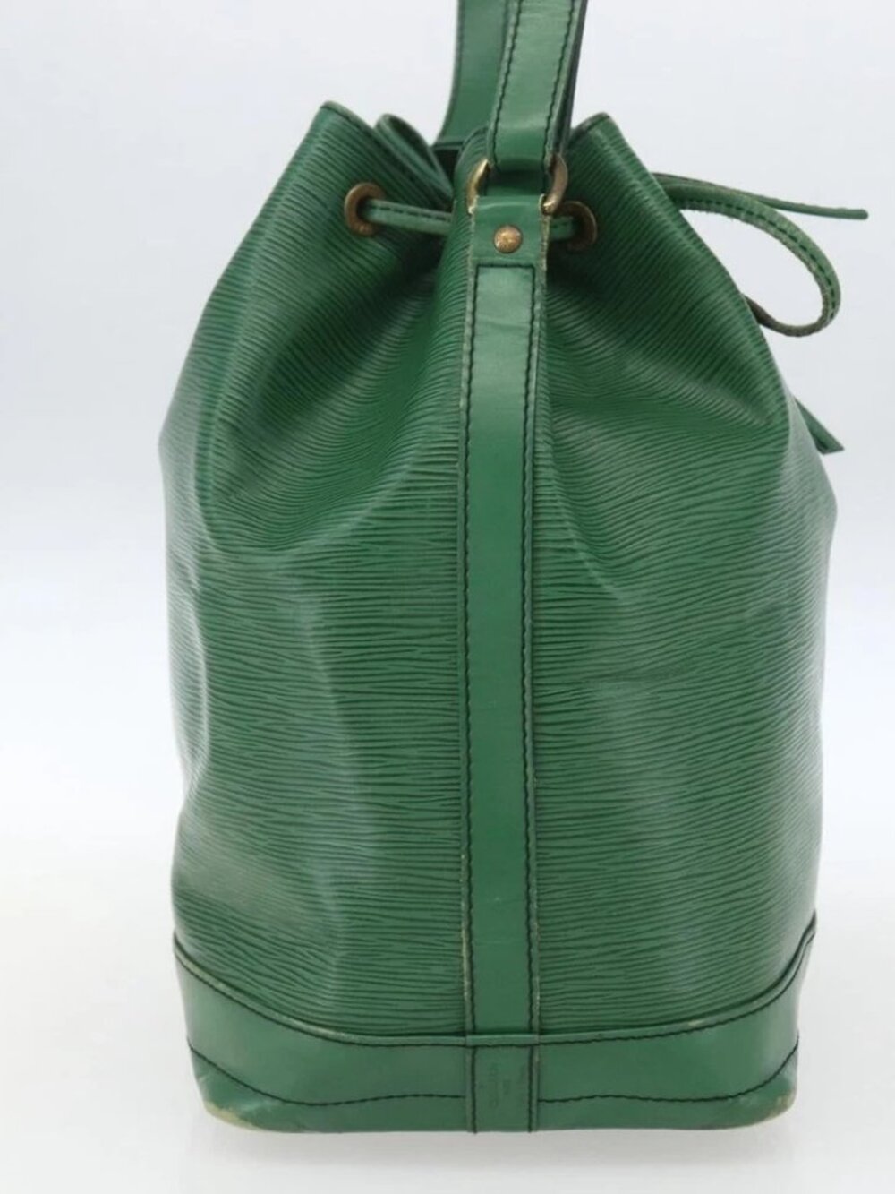 LOUIS VUITTON Epi Noe Shoulder Bag Green M44004 LV Auth - Picture 5 of 15